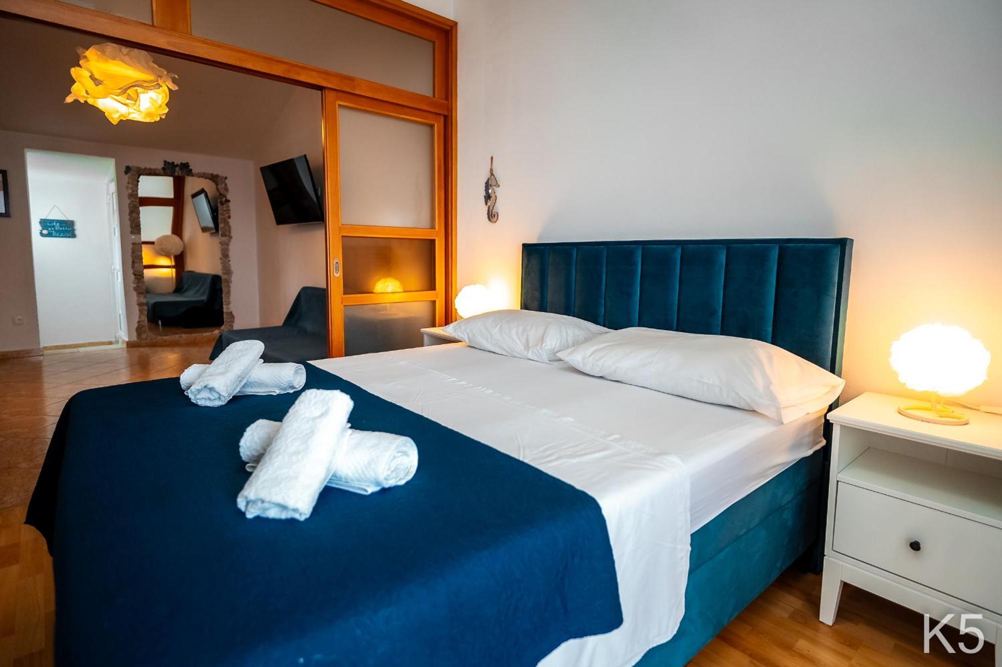 Apartments Horizont Rogoznica  Bilik gambar