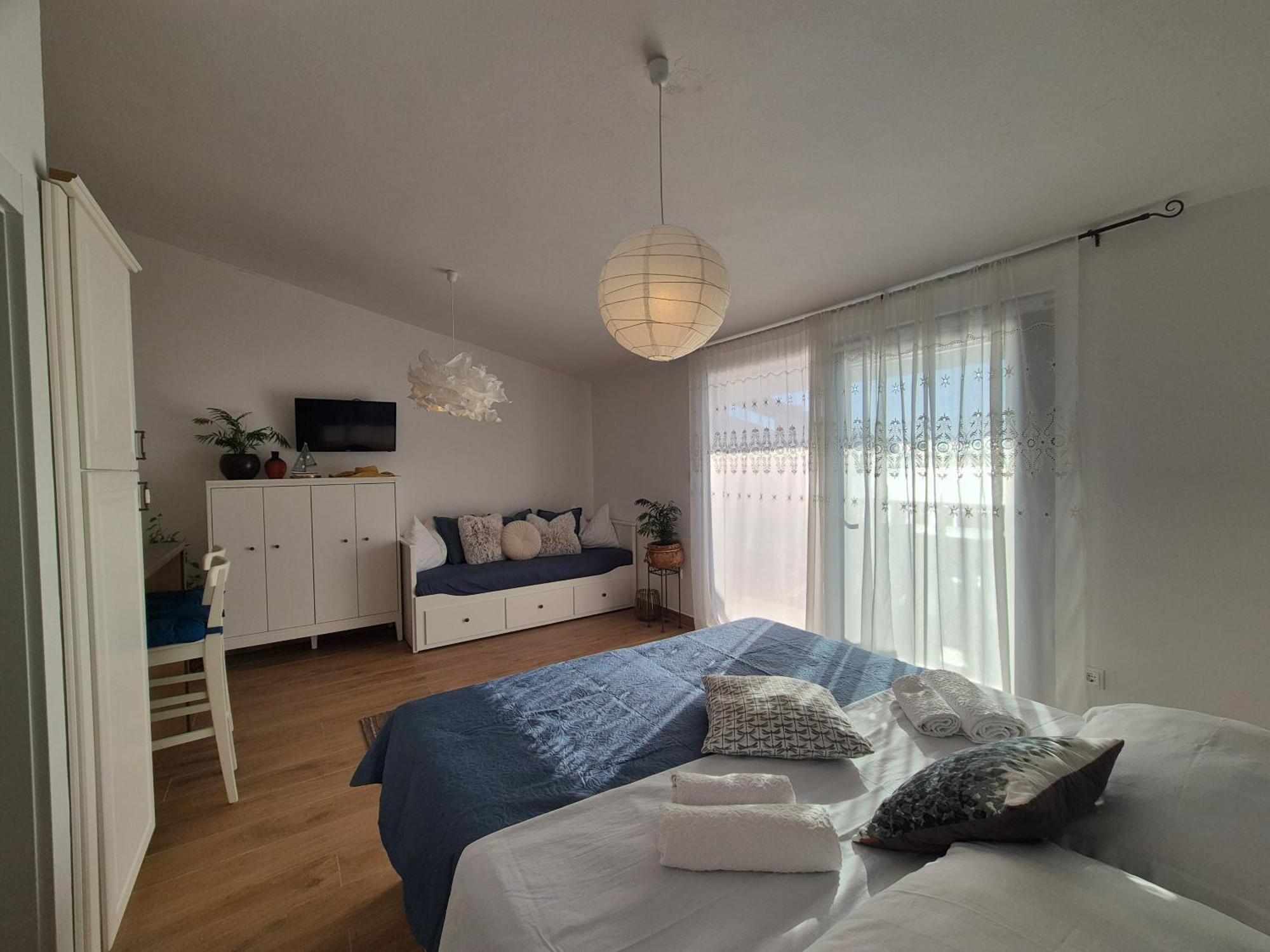 Apartments Horizont Rogoznica  Bilik gambar