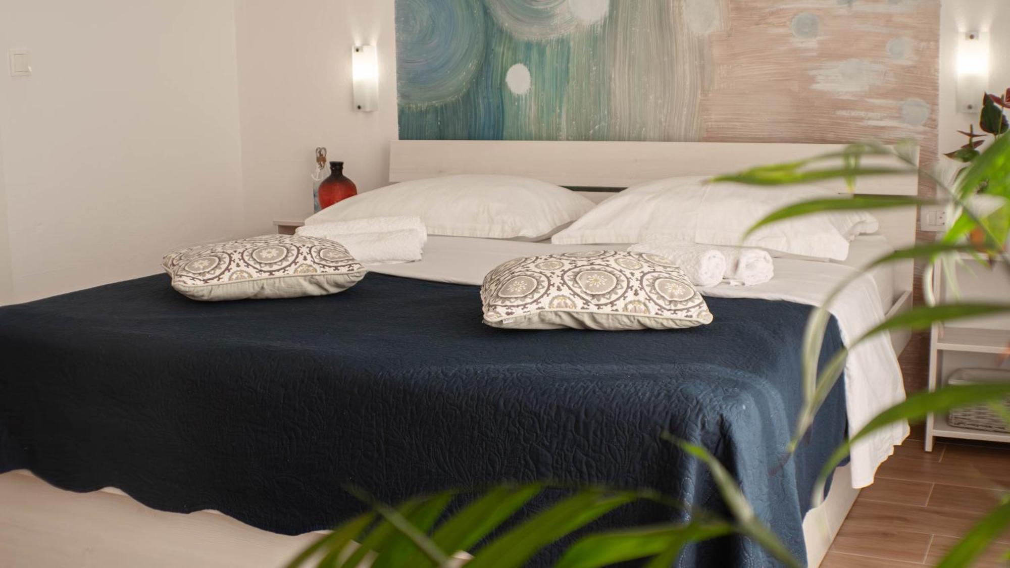 Apartments Horizont Rogoznica  Luaran gambar