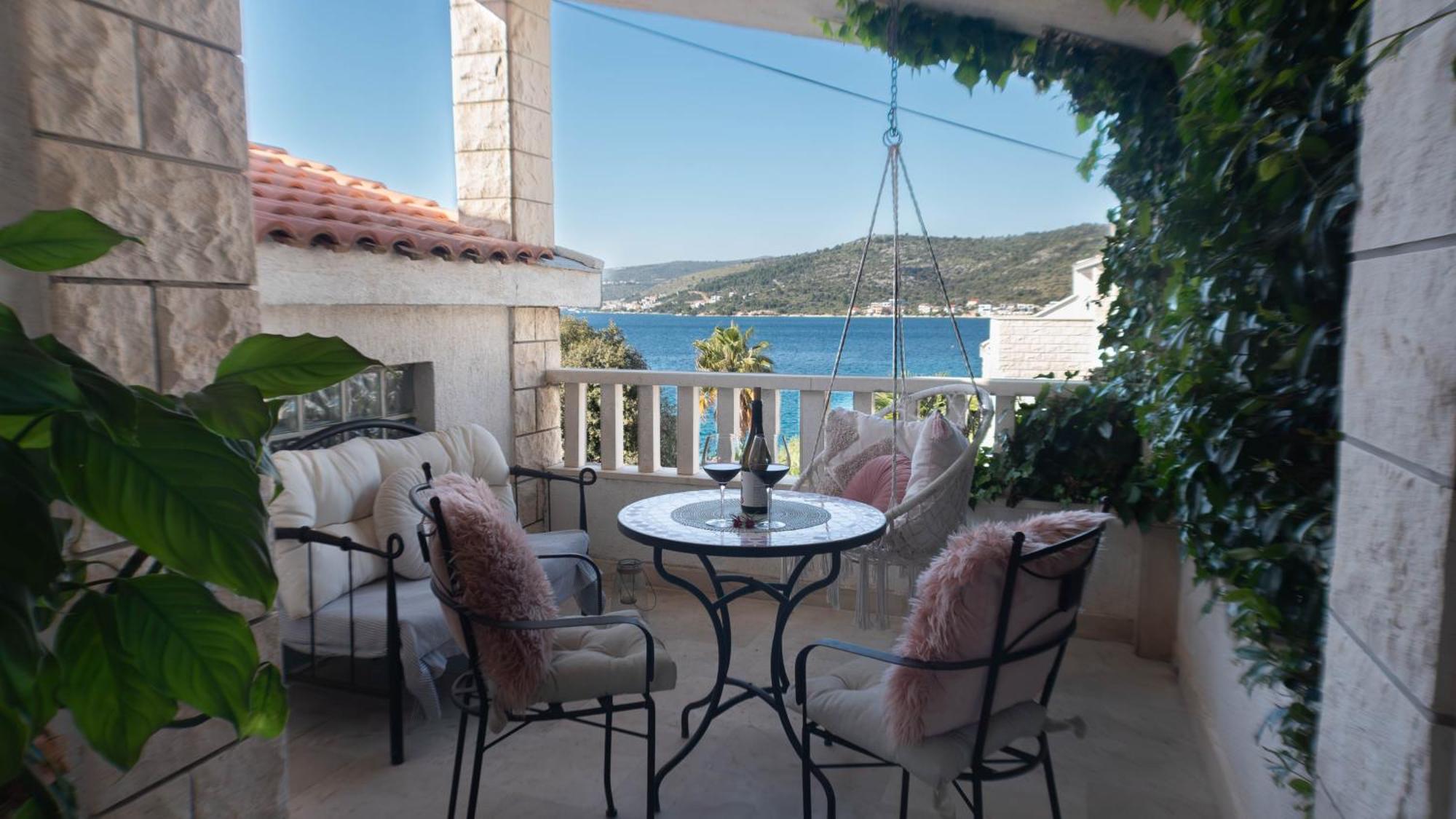 Apartments Horizont Rogoznica  Bilik gambar